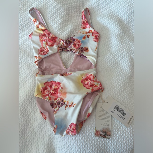 AGUA BENDITA KIDS Ruby Oazze One PieceSwimsuit NWT Size 2